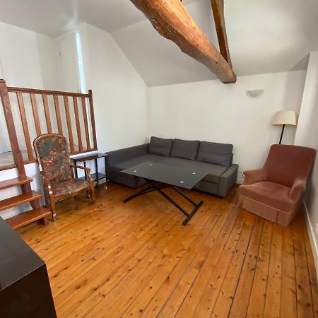 Maison Individuelle Avec Jardin Privatif 雅芳 外观 照片
