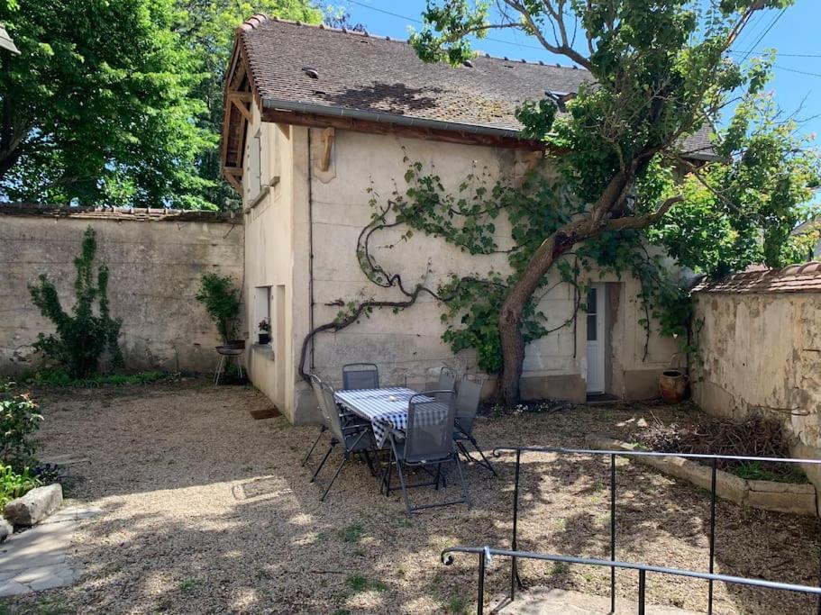 Maison Individuelle Avec Jardin Privatif 雅芳 外观 照片