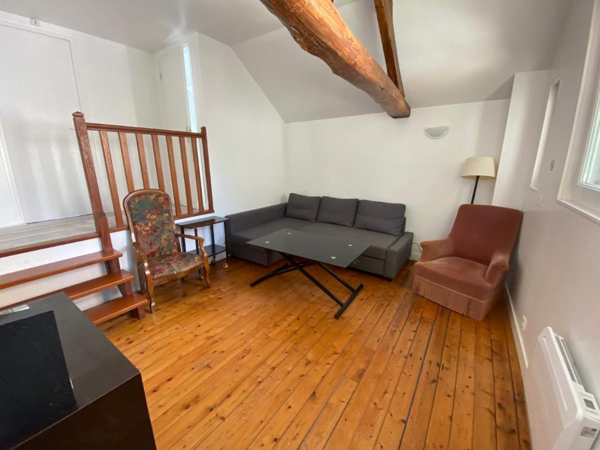 Maison Individuelle Avec Jardin Privatif 雅芳 外观 照片
